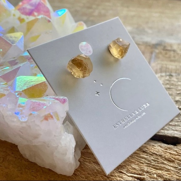 🆕 New Raw Citrine Crystal Stud Gemstone Earrings - Picture 1 of 9